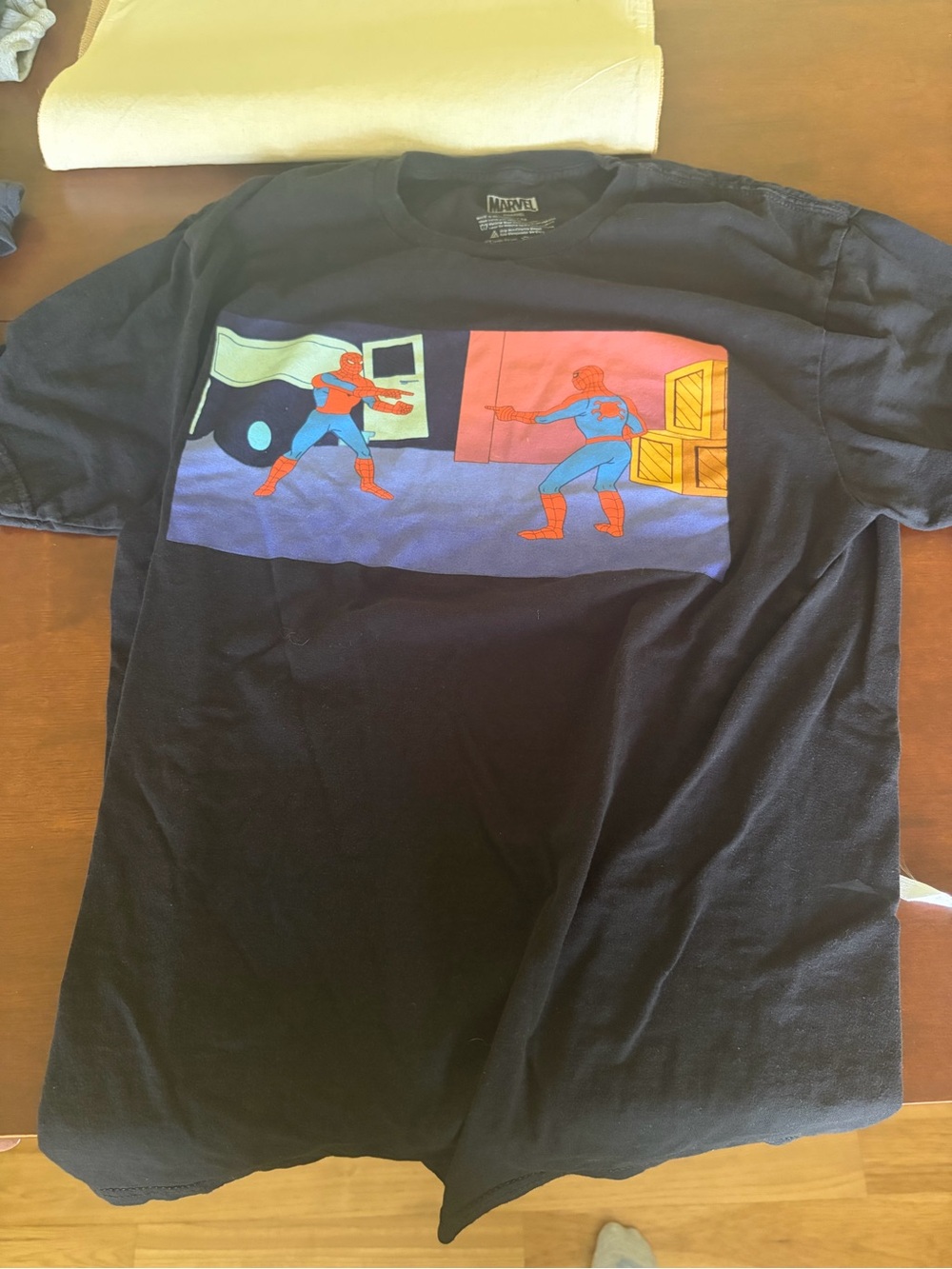 Men’s spider man shirt Marvel